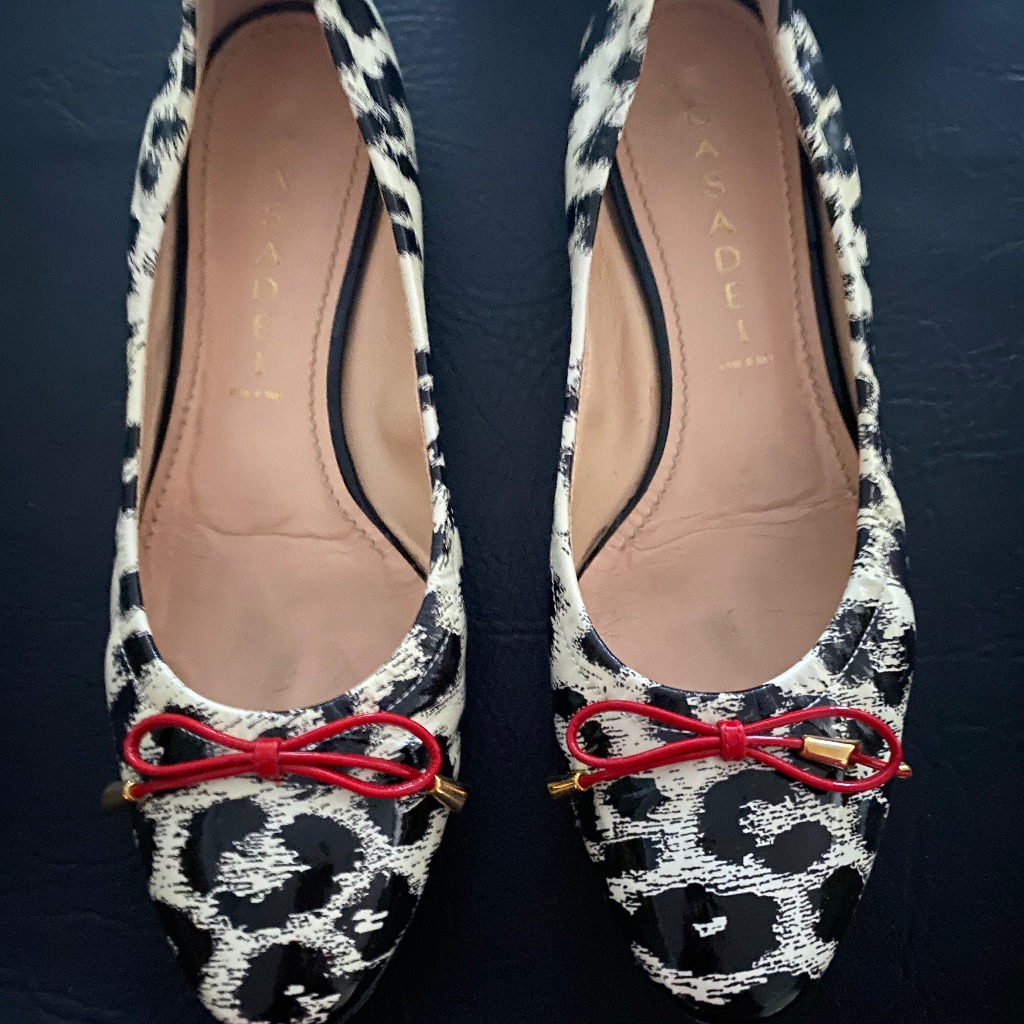 Casadei Animal Print Flats: Unique And Classy - Patent Leather Size 6-1/2